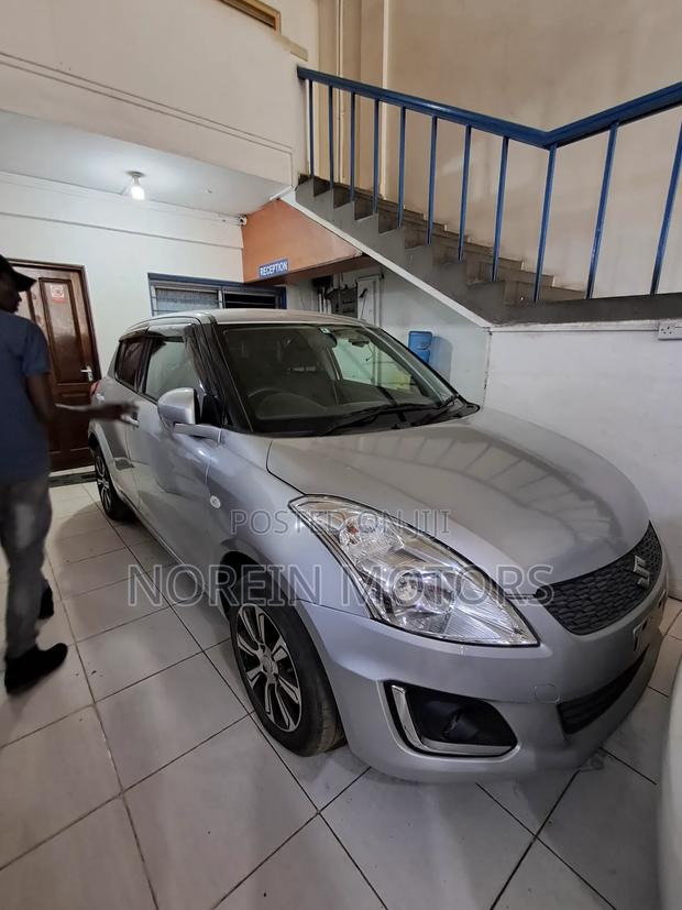 Suzuki Swift 2017 Silver