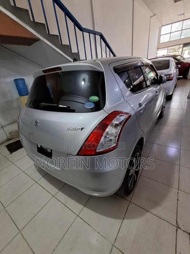 Suzuki Swift 2017 Silver