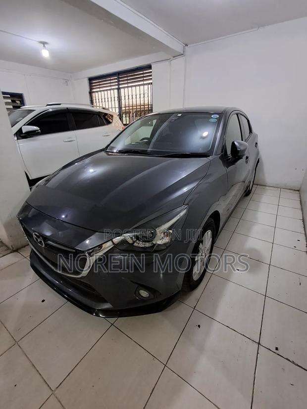 Mazda Demio 2017 Gray