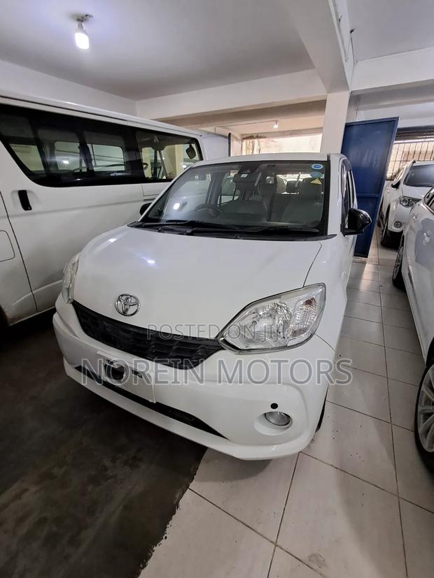 Toyota Passo 2017 White