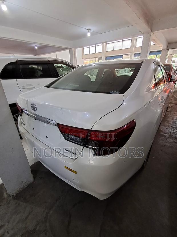 Toyota Mark X 2017 White