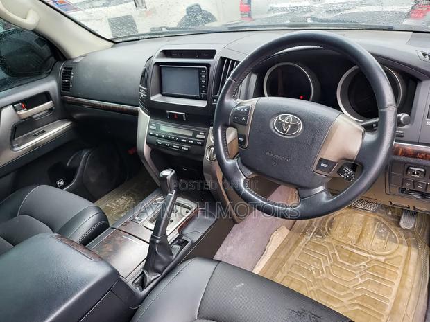 Toyota Land Cruiser 2013 Black