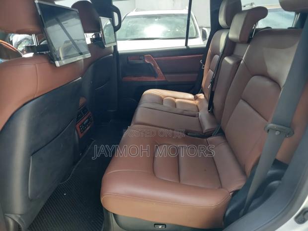 Toyota Land Cruiser 2015 Silver