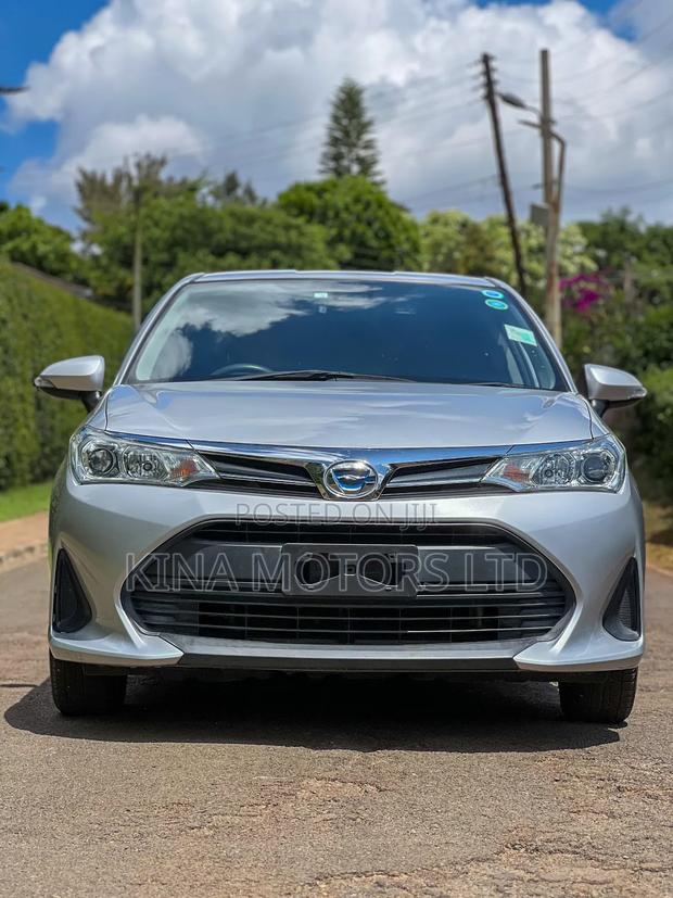 Toyota Corolla Fielder 1.5 Hybrid FWD 2018