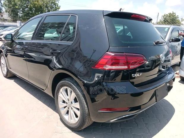 Volkswagen Golf TSI S FWD 2018 Black