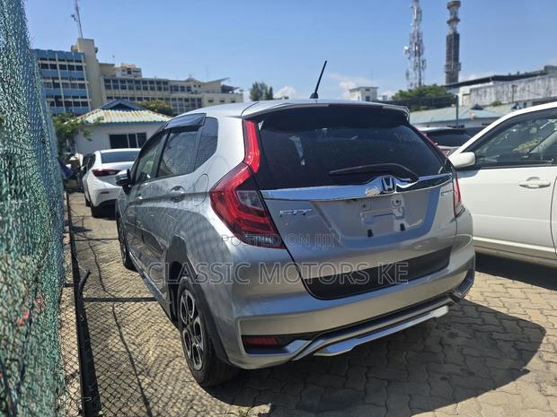 Honda Fit Sport 2018 Silver