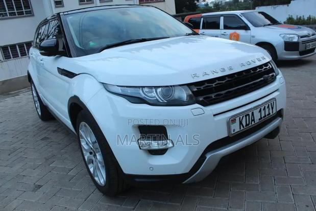 Land Rover Range Rover Evoque Pure AWD 5-Door 2013 White