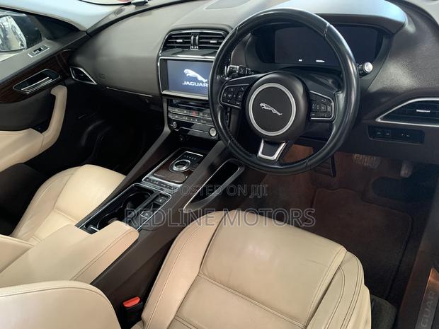 Jaguar F-Pace 20d Prestige 2017 Blue