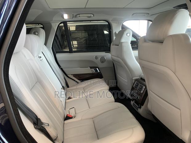 Land Rover Range Rover Vogue 2017 Blue