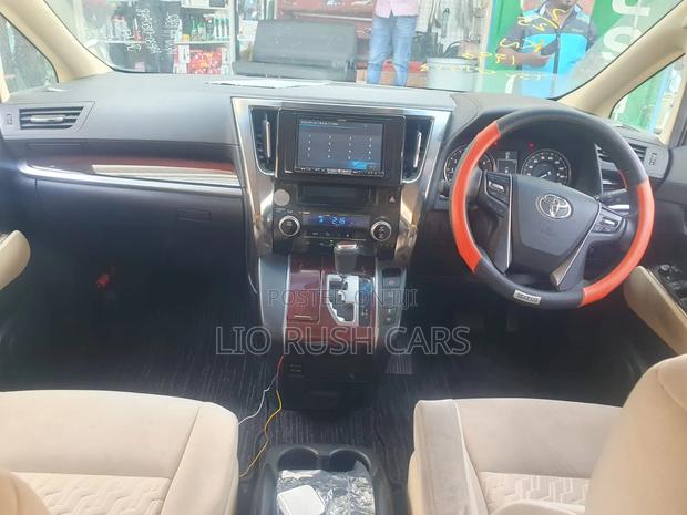 Toyota Vellfire 2020 White