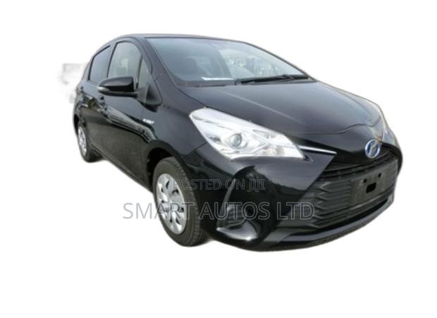 Toyota Vitz 1.5 FWD Hybrid 5dr 2017