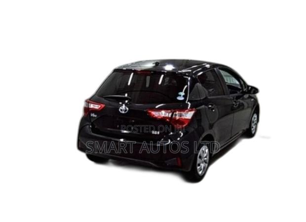 Toyota Vitz 1.5 FWD Hybrid 5dr 2017