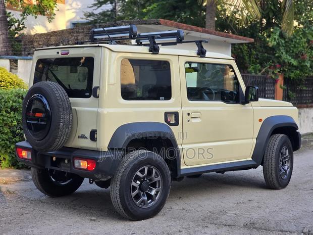 Suzuki Jimny 2018 Yellow