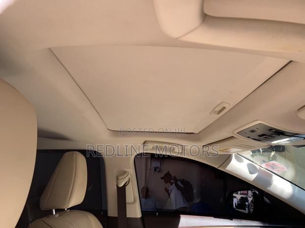 Lexus RX 300 2018 Gold