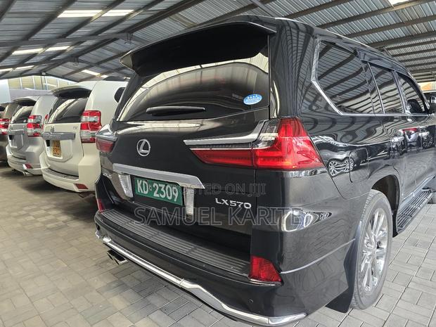 Lexus LX 2019 Black
