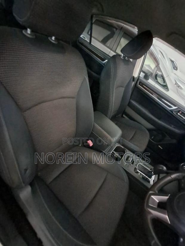 Subaru Legacy 2016 White