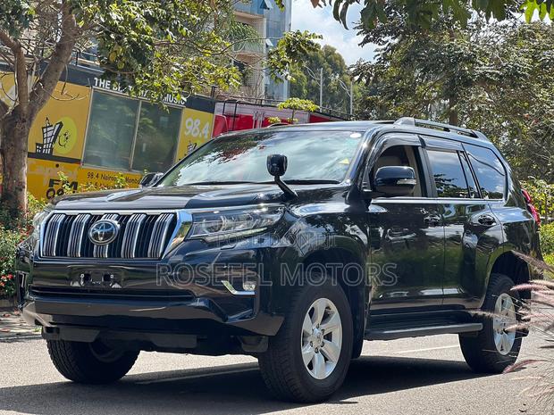 Toyota Land Cruiser Prado 2018 Black