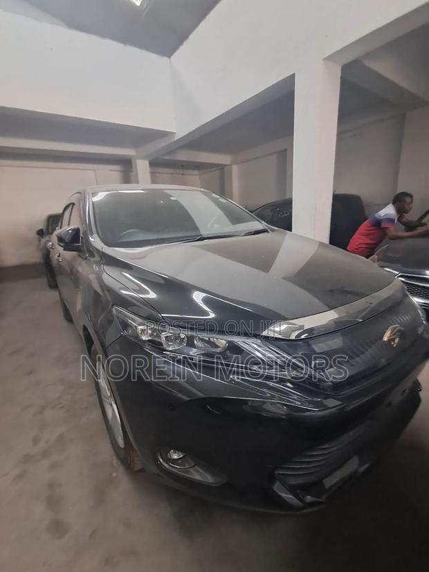 Toyota Harrier 2018 Matt Black