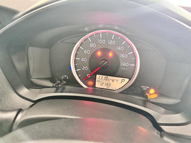 Toyota Axio 2017 Silver