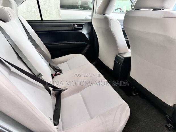 Toyota Axio 2017 Silver