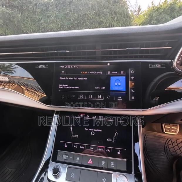 Audi Q8 3.0T Premium AWD quattro 2019 White