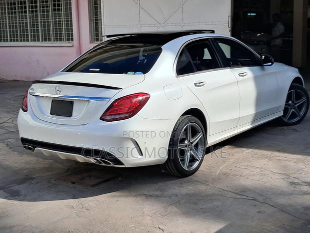 Mercedes-Benz C200 2018 Pearl