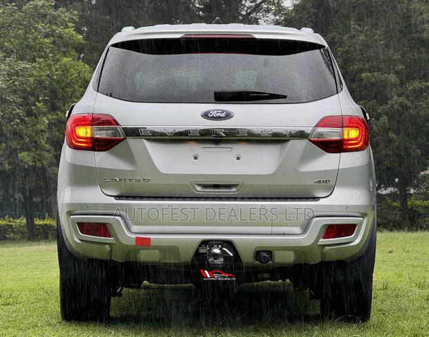 Ford Everest 2020 Silver