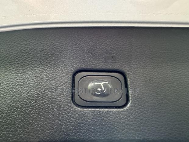 Ford Everest 2020 Silver
