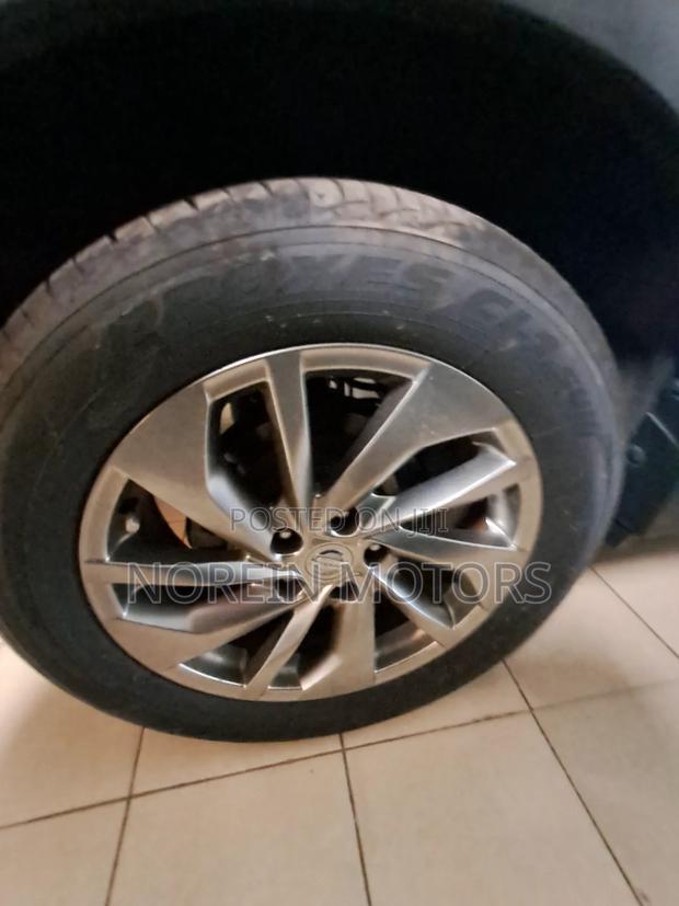 Nissan X-Trail 2018 Gray