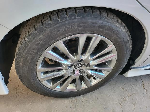 Toyota Harrier 2018 White