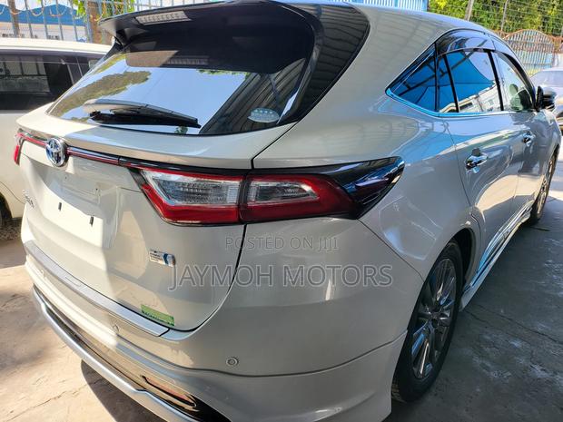 Toyota Harrier 2018 White