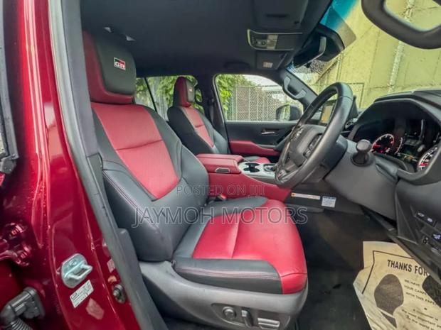 Toyota Land Cruiser 2023 Red