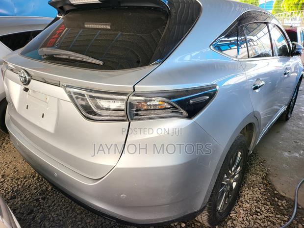 Toyota Harrier 2017 Silver