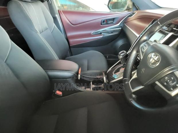 Toyota Harrier 2017 Silver