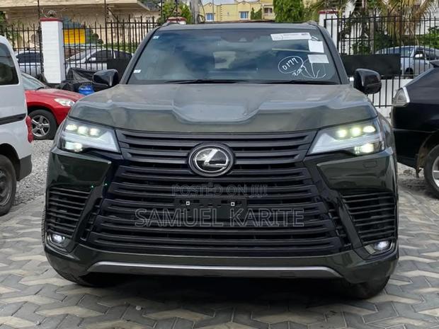 New Lexus LX 2024 Green