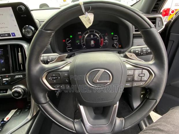 New Lexus LX 2024 Green