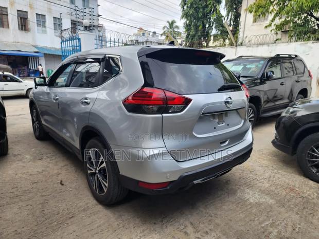 Nissan X-Trail 2.0 Petrol AWD 2018 Silver