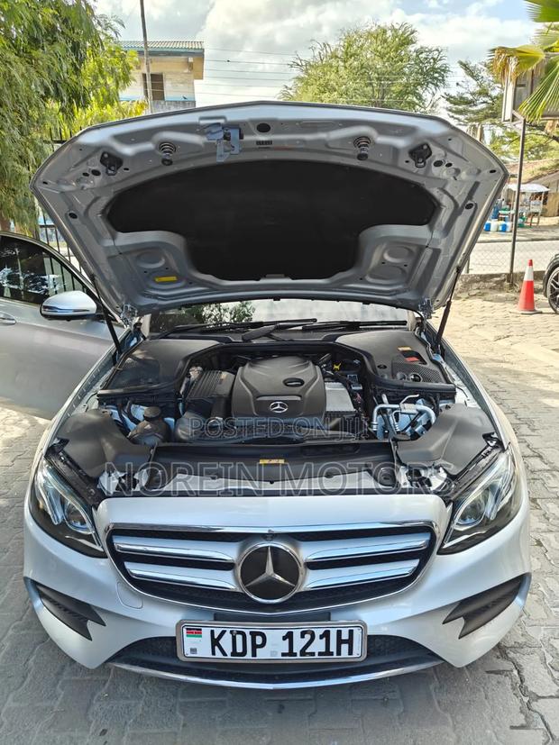 Mercedes-Benz E200 2016 Gray