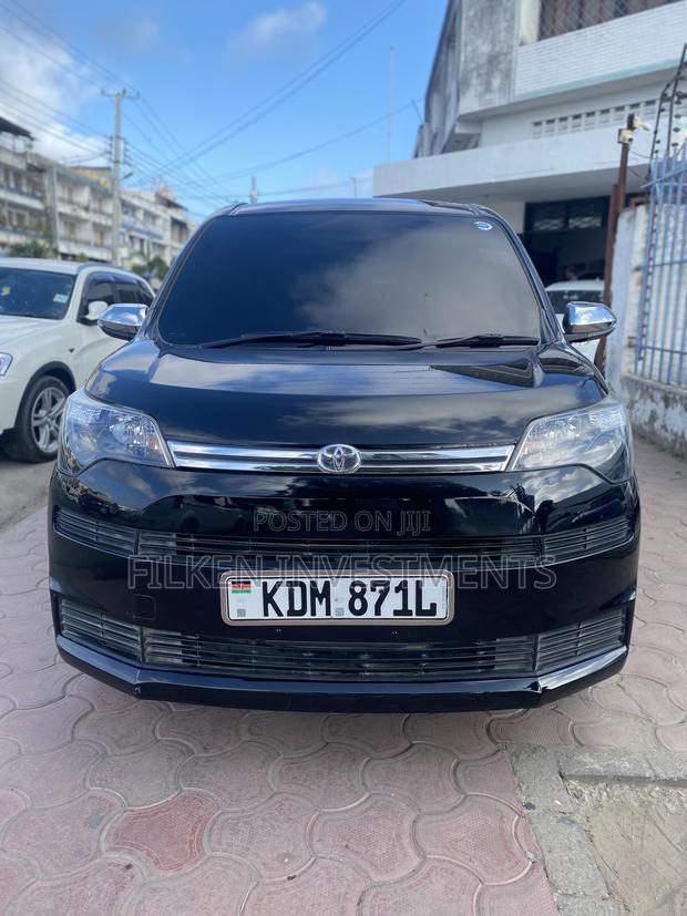 Toyota Spade 1.5 2016 Black