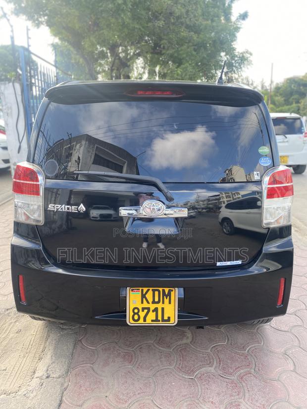 Toyota Spade 1.5 2016 Black
