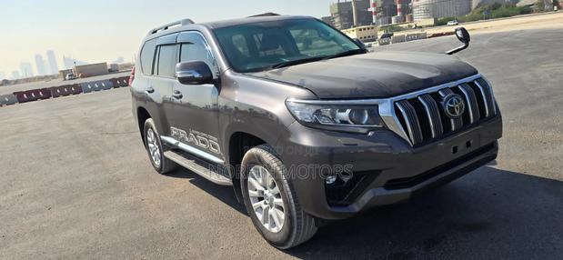 Toyota Land Cruiser Prado 2018 Brown