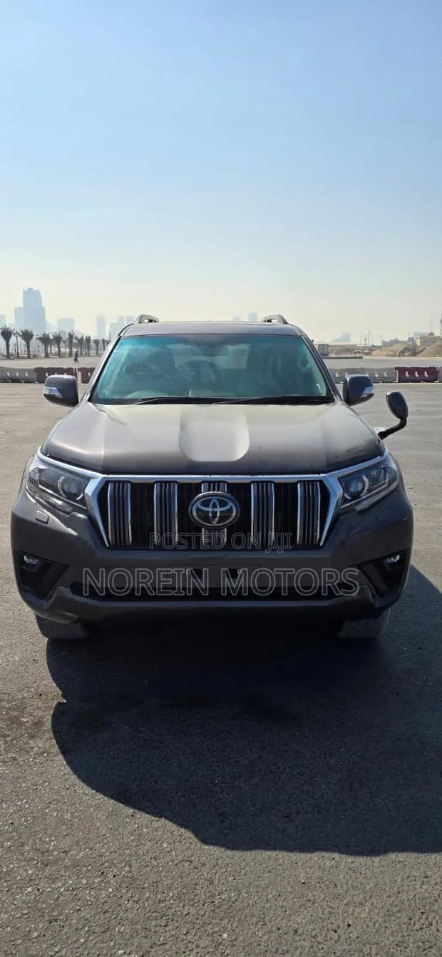 Toyota Land Cruiser Prado 2018 Brown