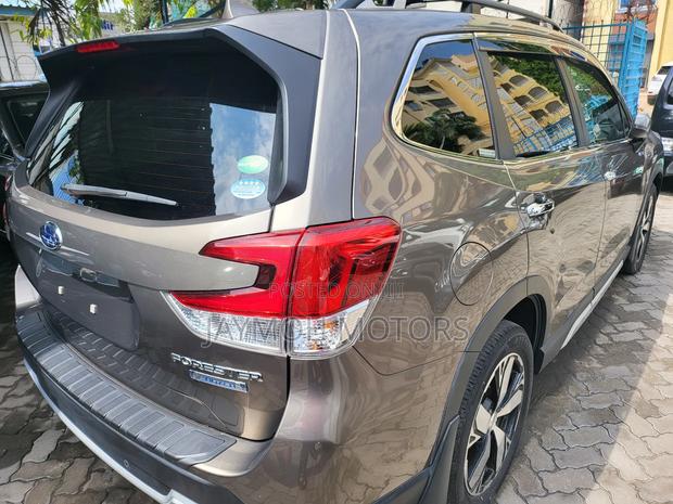 Subaru Forester 2019 Beige