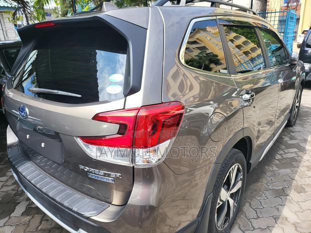 Subaru Forester 2019 Beige