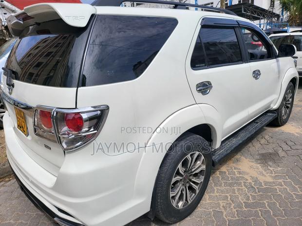 Toyota Fortuner 2015 White