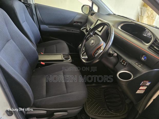 Toyota Sienta 2017 White