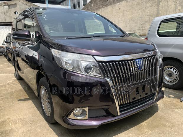 Toyota Esquire 1.8 FWD Hybrid (7 seater) 2017 Purple