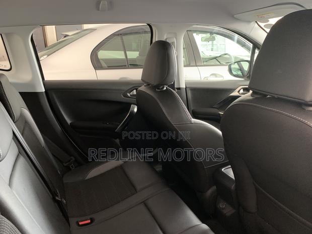 Peugeot 2008 1.2 PureTech (110 Hp) 2017 White