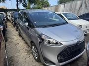 Toyota Sienta 1.5 Hybrid FWD 2019 Silver for sale