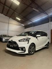 Toyota Sienta 1.5 FWD (6-seater) 2018 White for sale